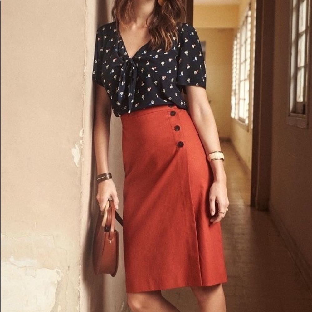 Elegant Red Button-Detail Skirt